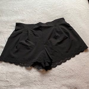 Charlotte Russe - Shorts-Size L
